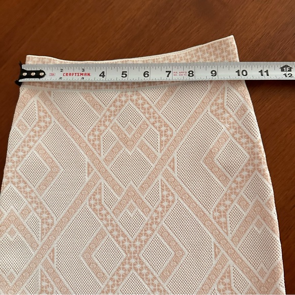 BCBGMaxAzria Cream Tan Pavel Jacquard Geometric Pencil Skirt XXS - Picture 6 of 7